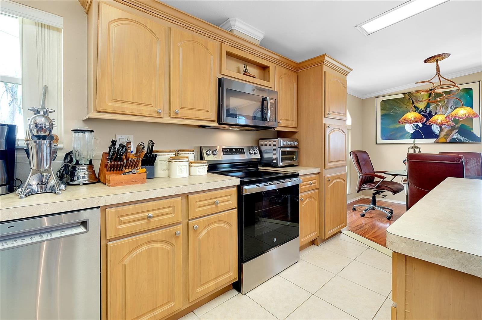 Image 8 of 63 For 24437 Harborview Road A