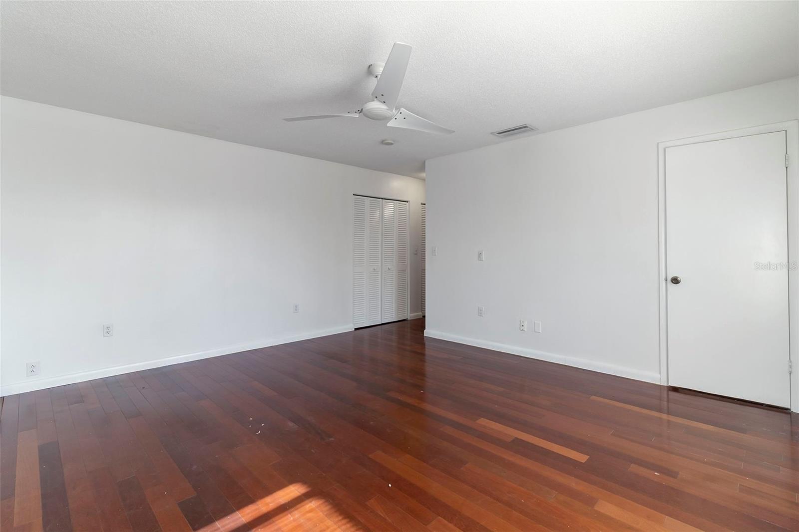 Image 18 of 37 For 1708 Claw Court