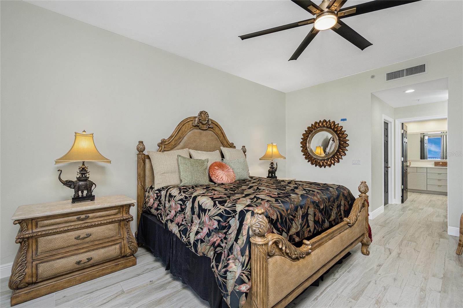 Image 24 of 65 For 3313 Sunset Key Cir  701