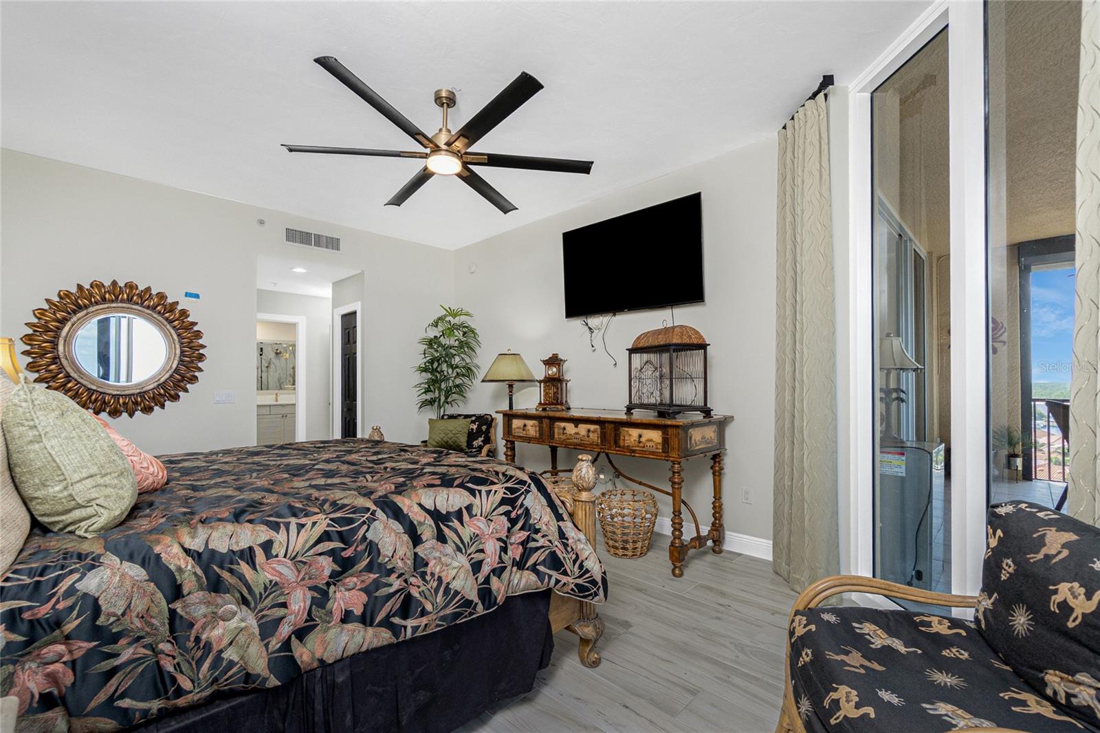 Image 25 of 65 For 3313 Sunset Key Cir  701