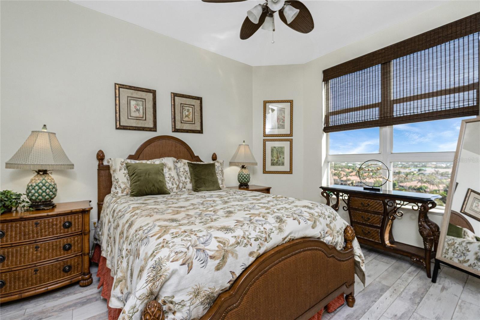 Image 30 of 65 For 3313 Sunset Key Cir  701