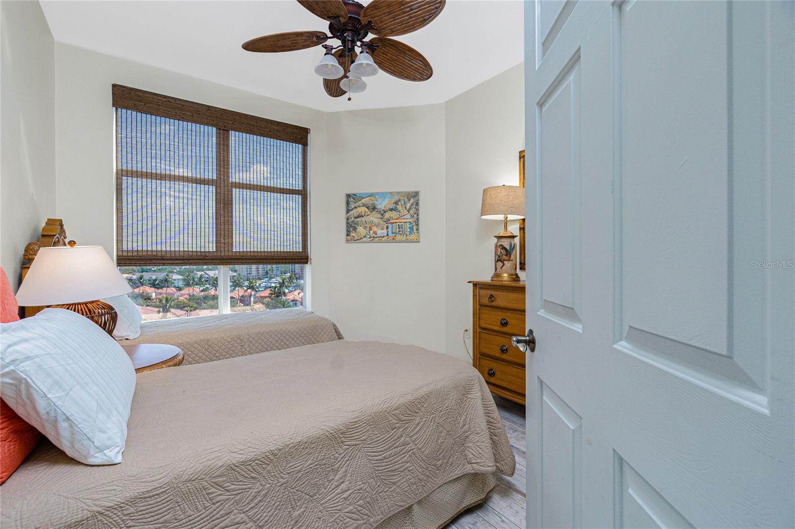 Image 34 of 65 For 3313 Sunset Key Cir  701