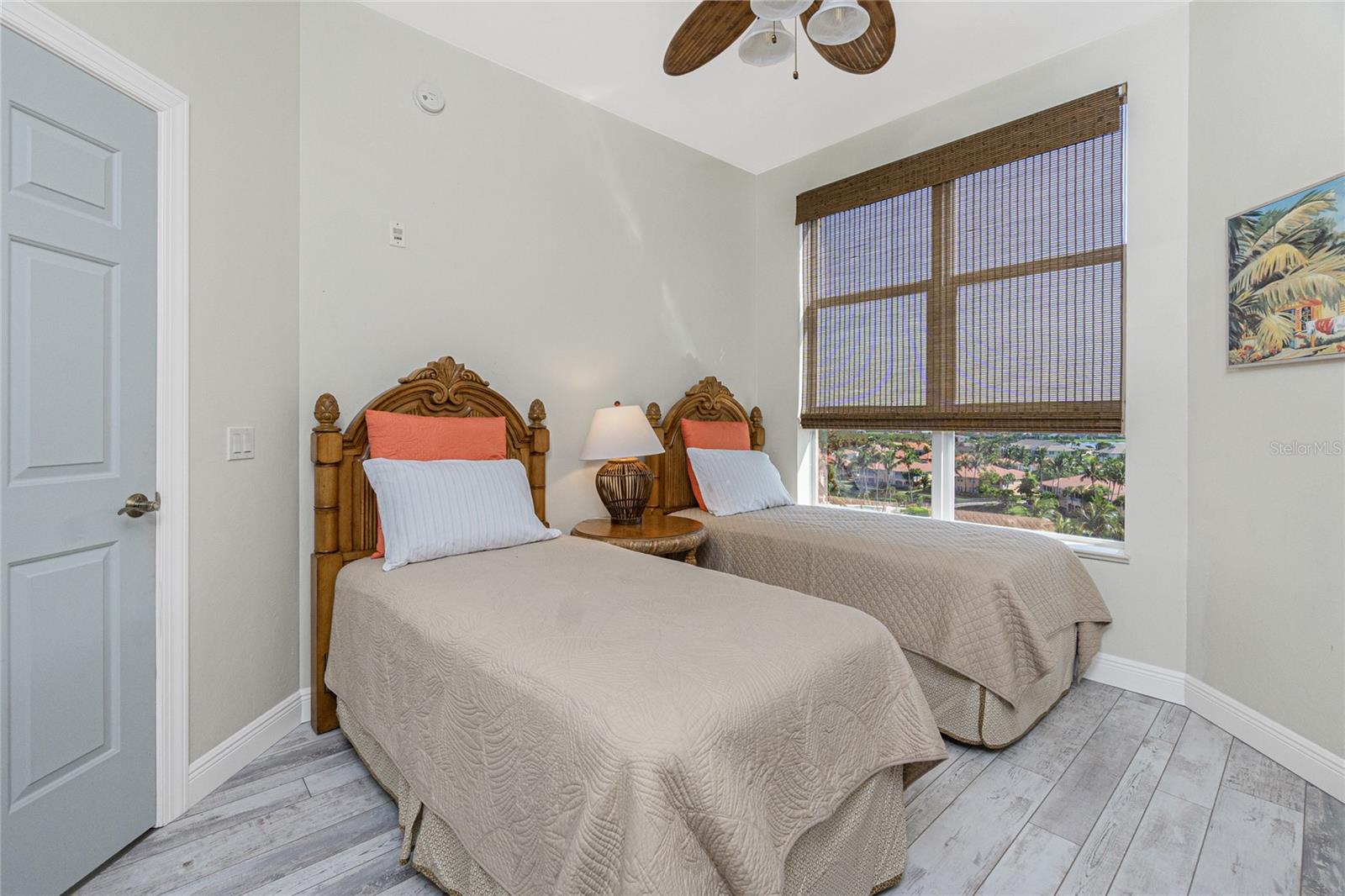 Image 35 of 65 For 3313 Sunset Key Cir  701