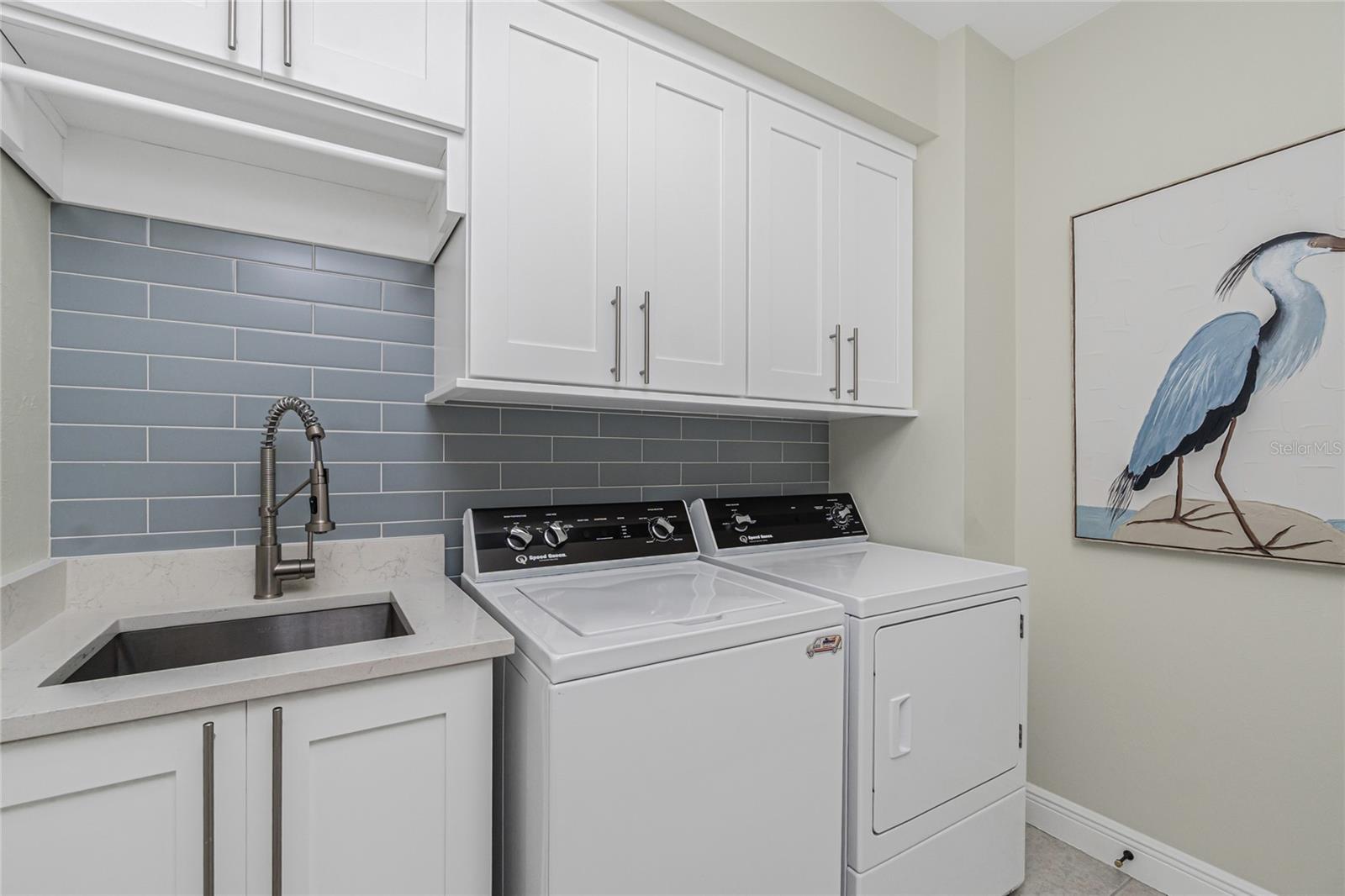 Image 38 of 65 For 3313 Sunset Key Cir  701