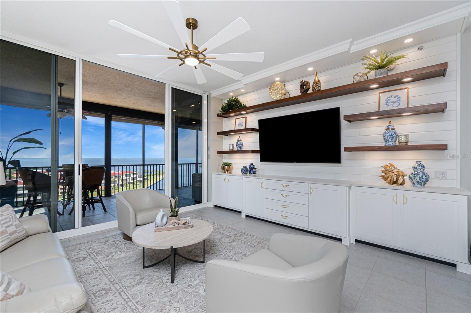 Image 4 of 65 For 3313 Sunset Key Cir  701