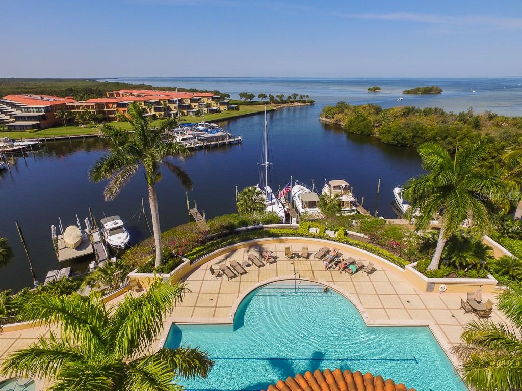 Image 52 of 65 For 3313 Sunset Key Cir  701