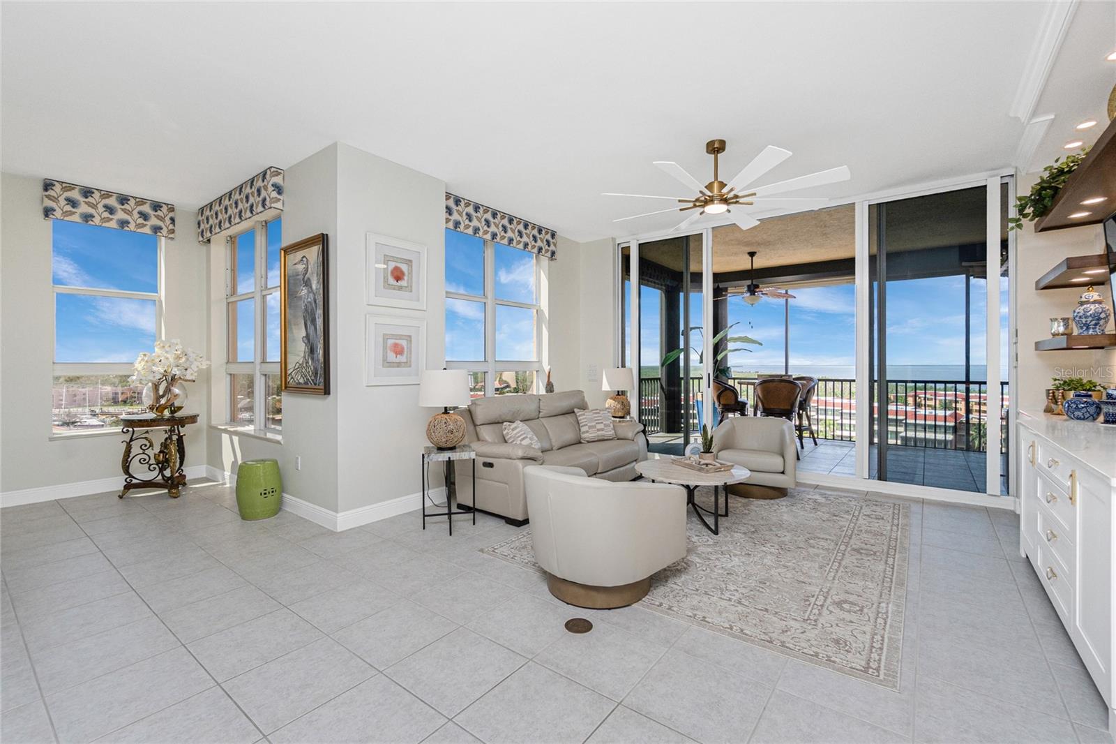 Image 6 of 65 For 3313 Sunset Key Cir  701