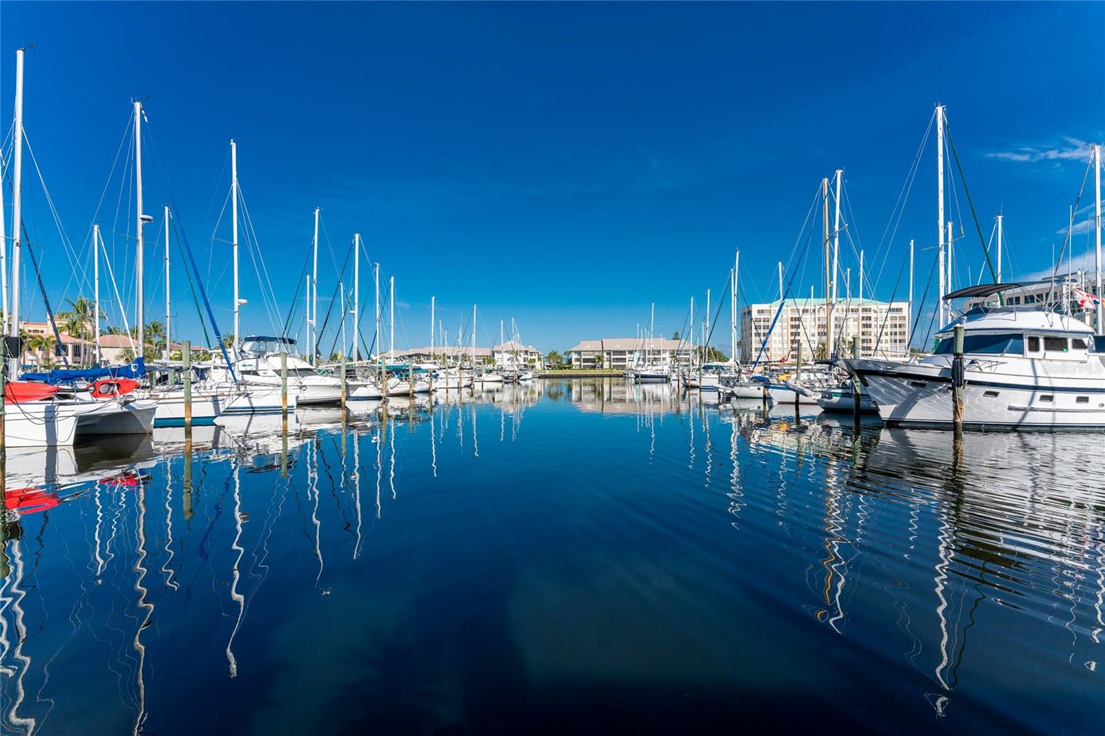 Image 61 of 65 For 3313 Sunset Key Cir  701