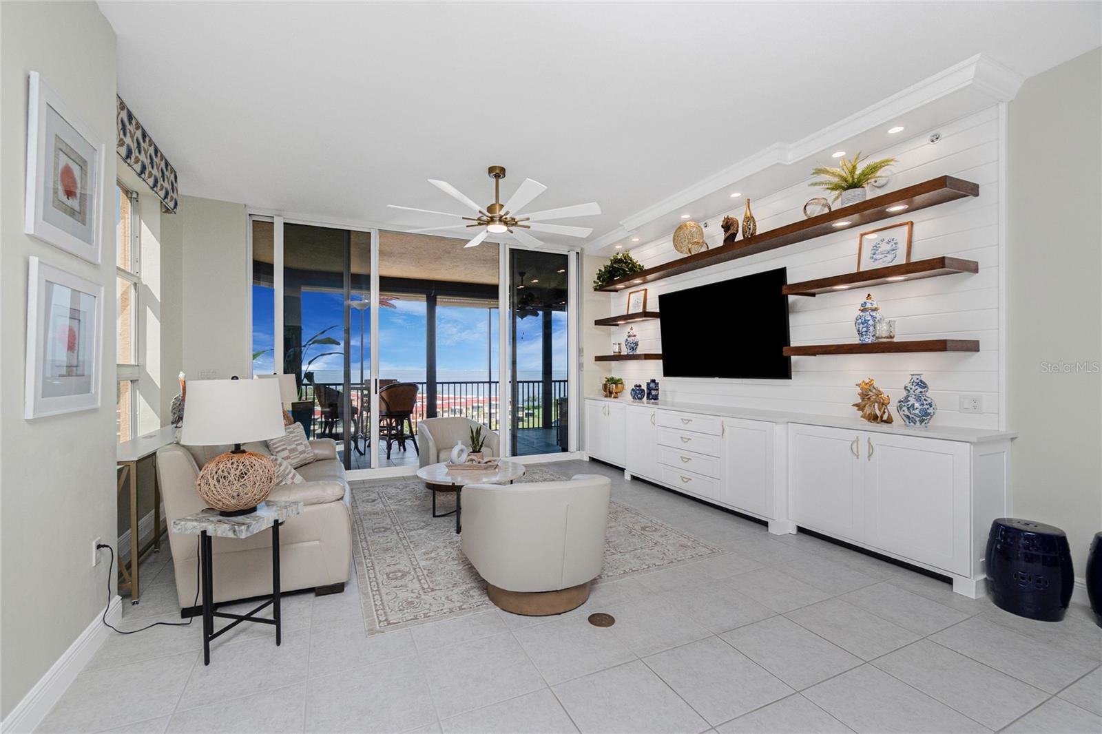 Image 7 of 65 For 3313 Sunset Key Cir  701