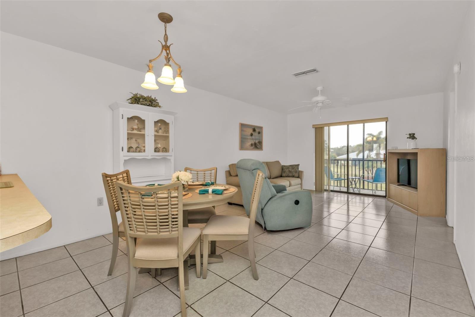 Image 10 of 27 For 25225 Rampart Boulevard 1606