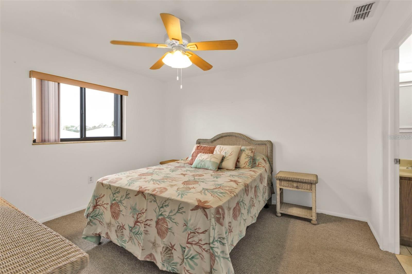 Image 13 of 27 For 25225 Rampart Boulevard 1606