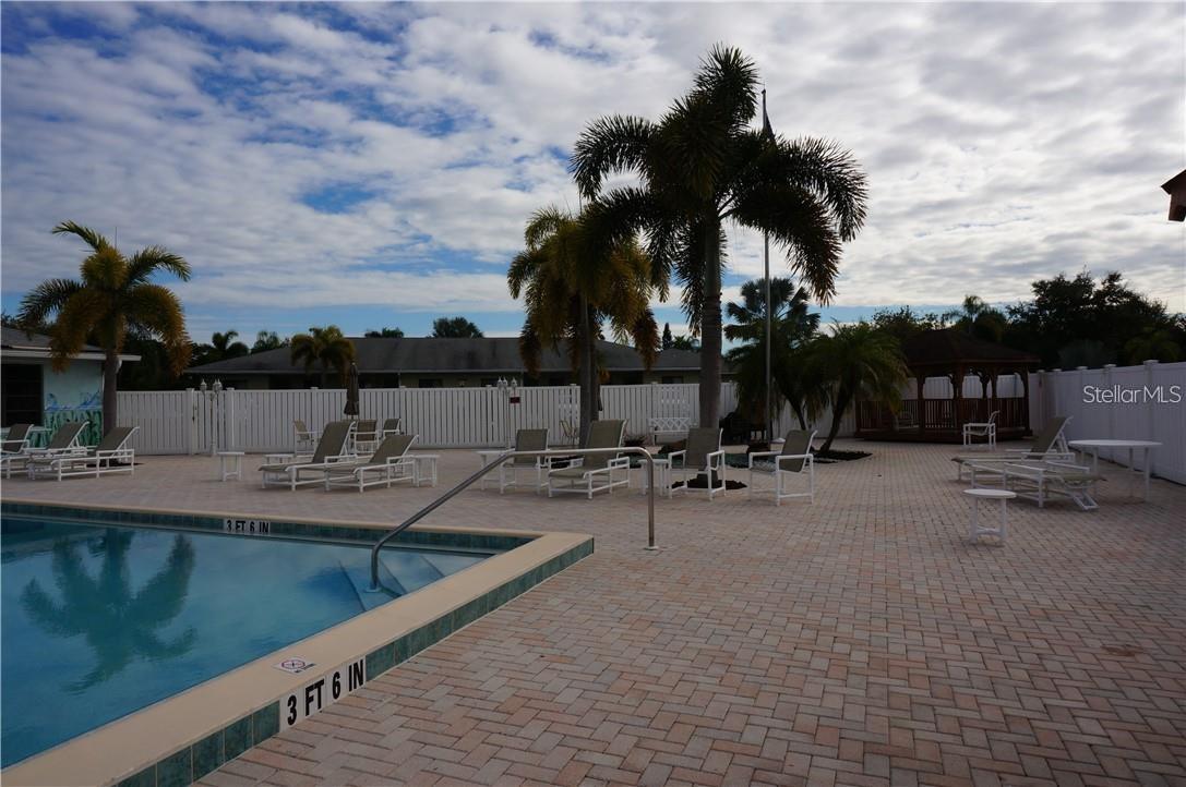 Image 26 of 27 For 25225 Rampart Boulevard 1606