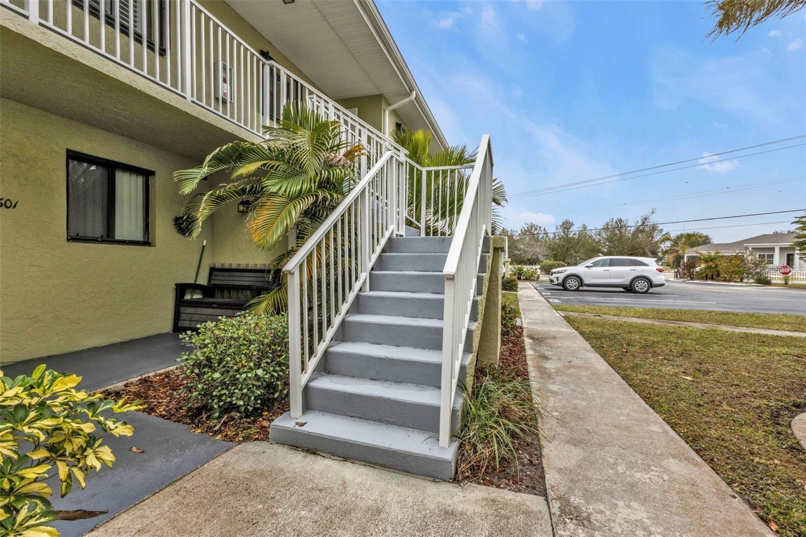 Image 4 of 27 For 25225 Rampart Boulevard 1606