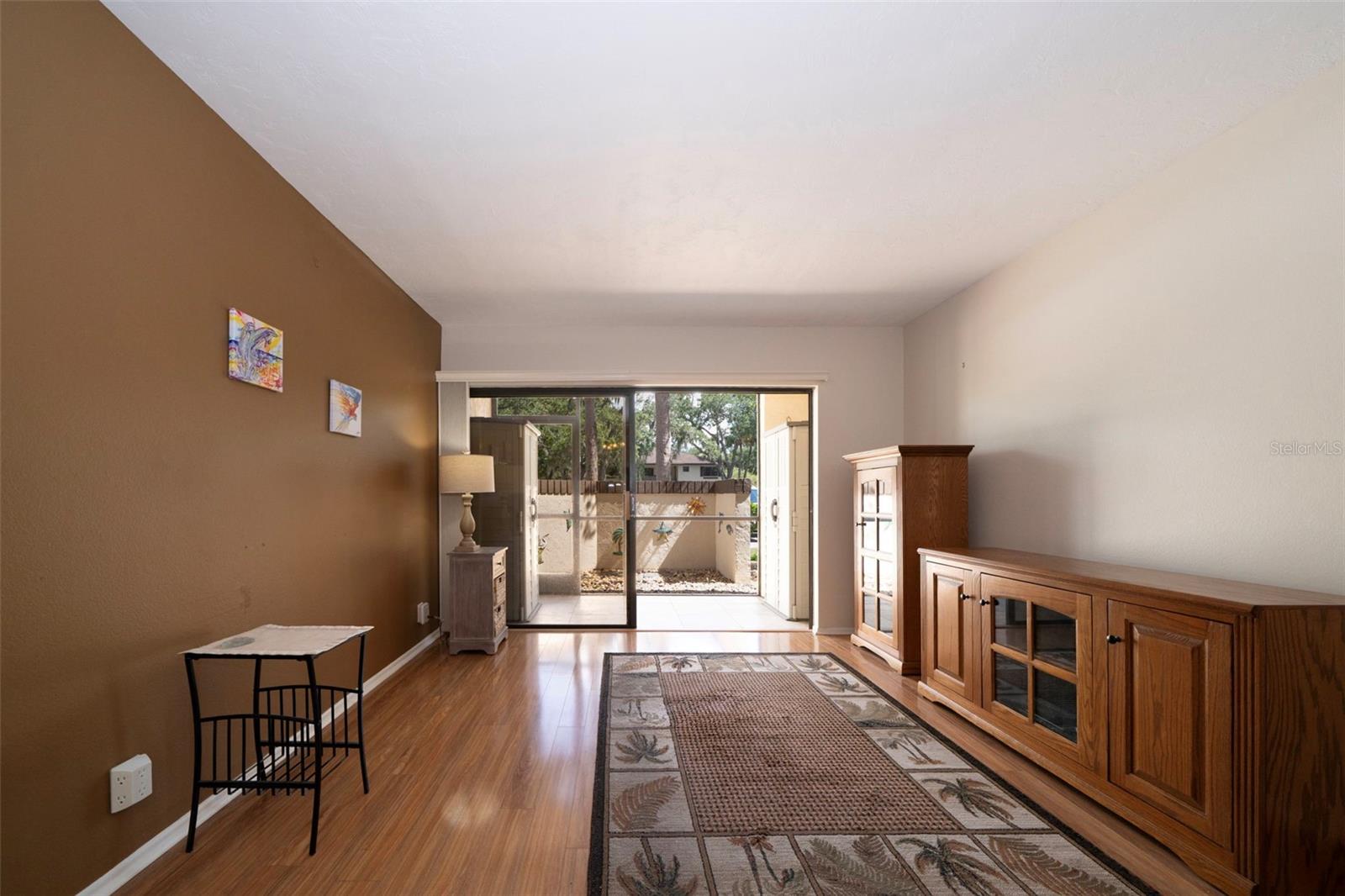 Image 4 of 33 For 19505 Quesada Avenue C103