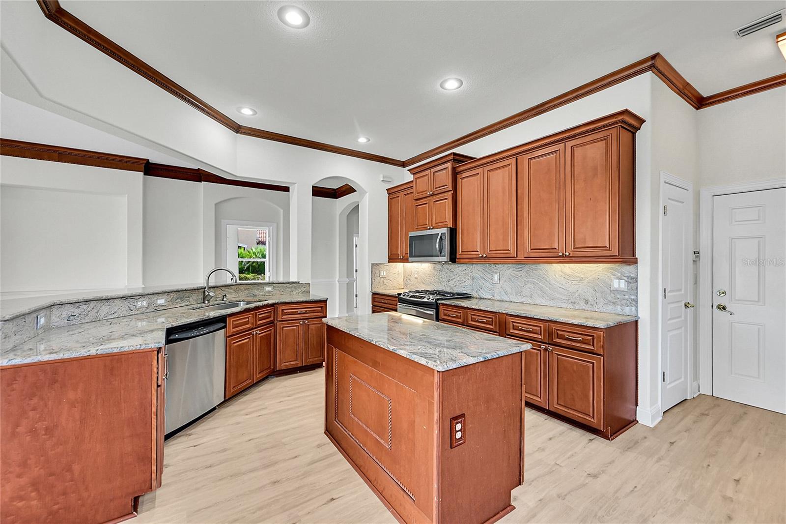 Image 10 of 64 For 333 Cipriani Way