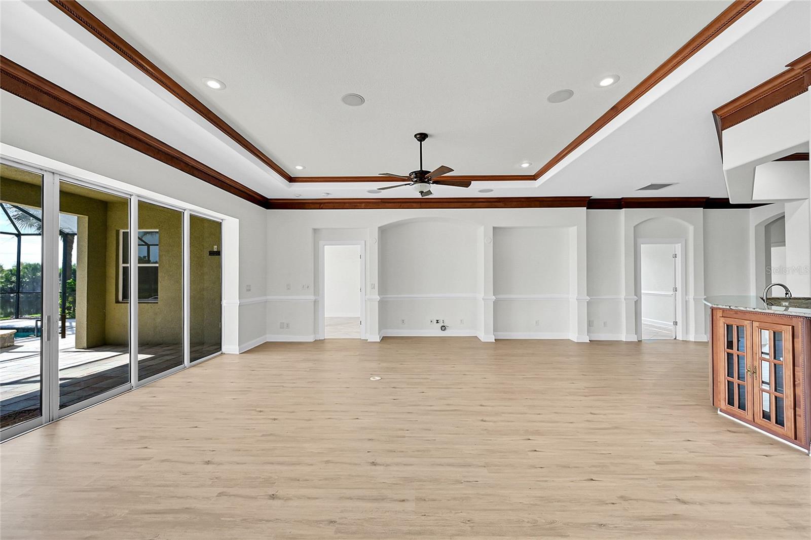Image 14 of 64 For 333 Cipriani Way
