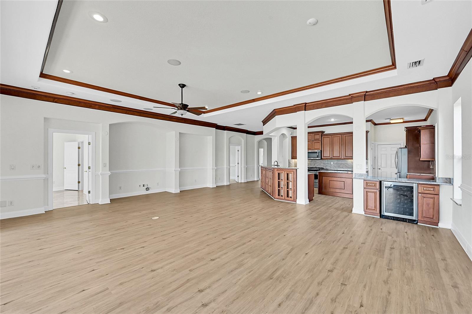 Image 15 of 64 For 333 Cipriani Way