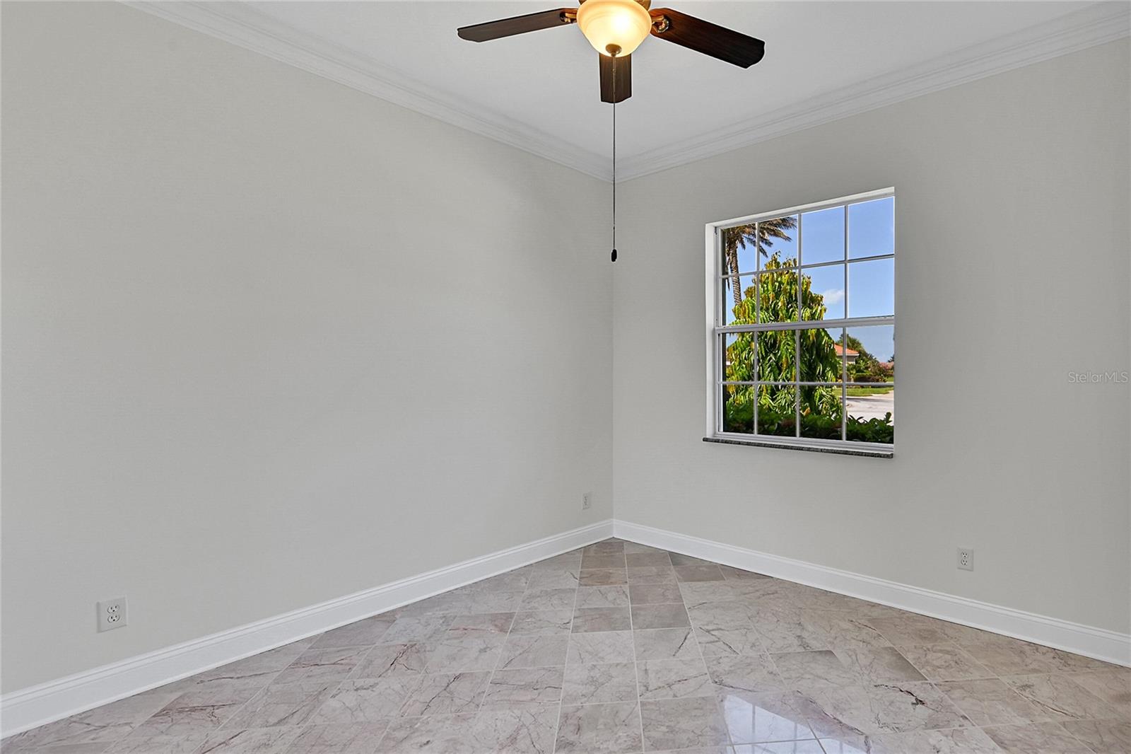 Image 32 of 64 For 333 Cipriani Way