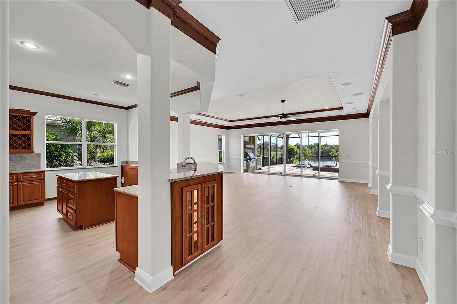 Image 7 of 64 For 333 Cipriani Way
