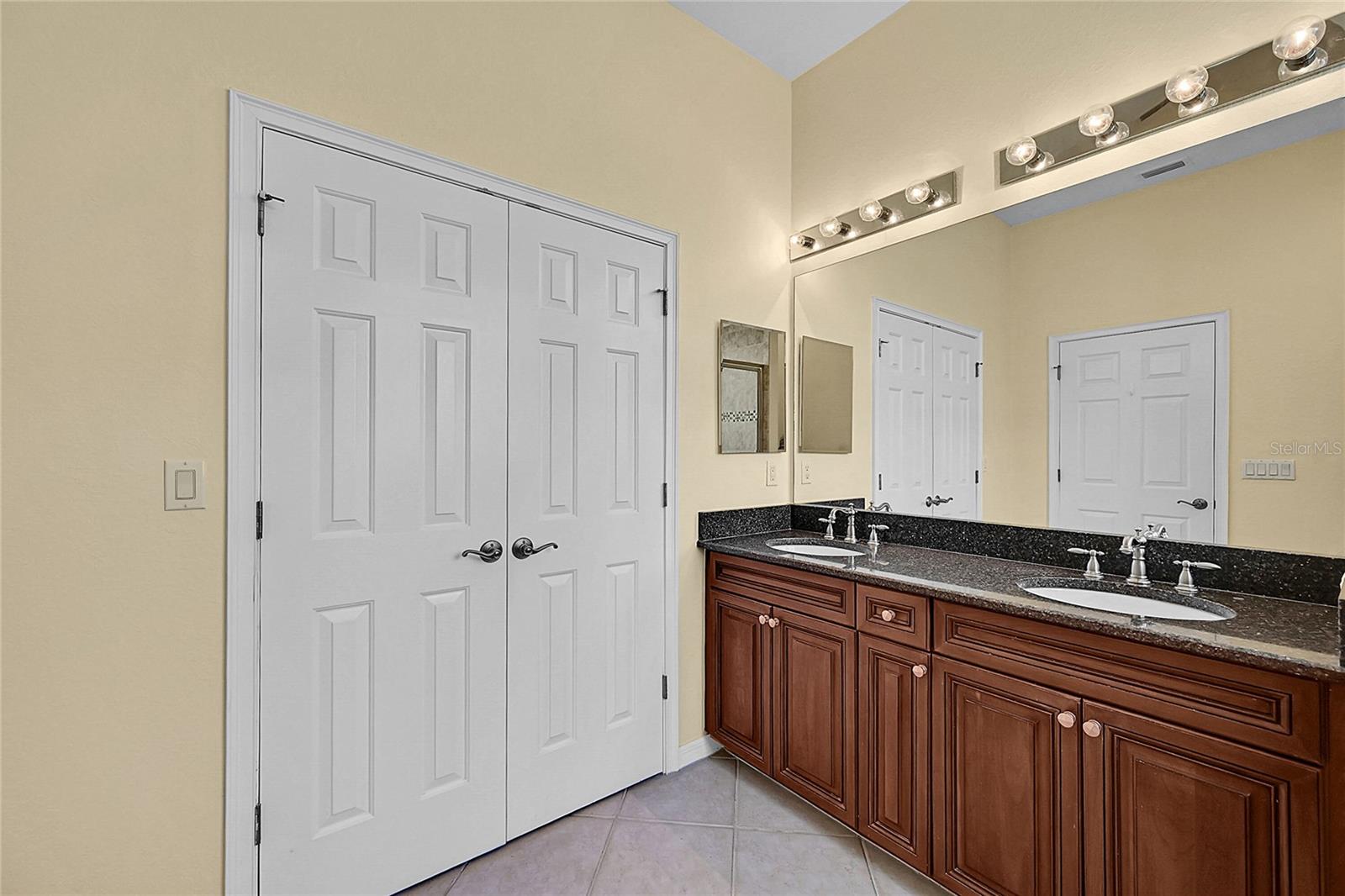 Image 18 of 62 For 337 Cipriani Way