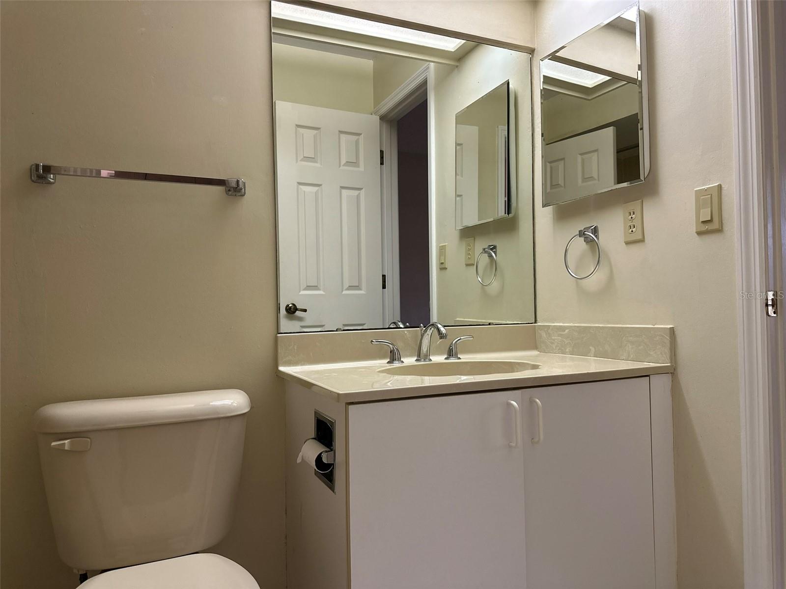 Image 17 of 42 For 11250 Essex Drive