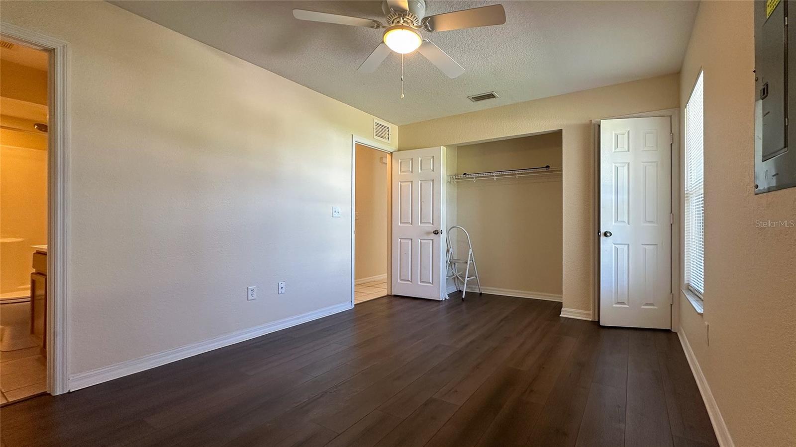 Image 14 of 29 For 6944 Rosemont Drive