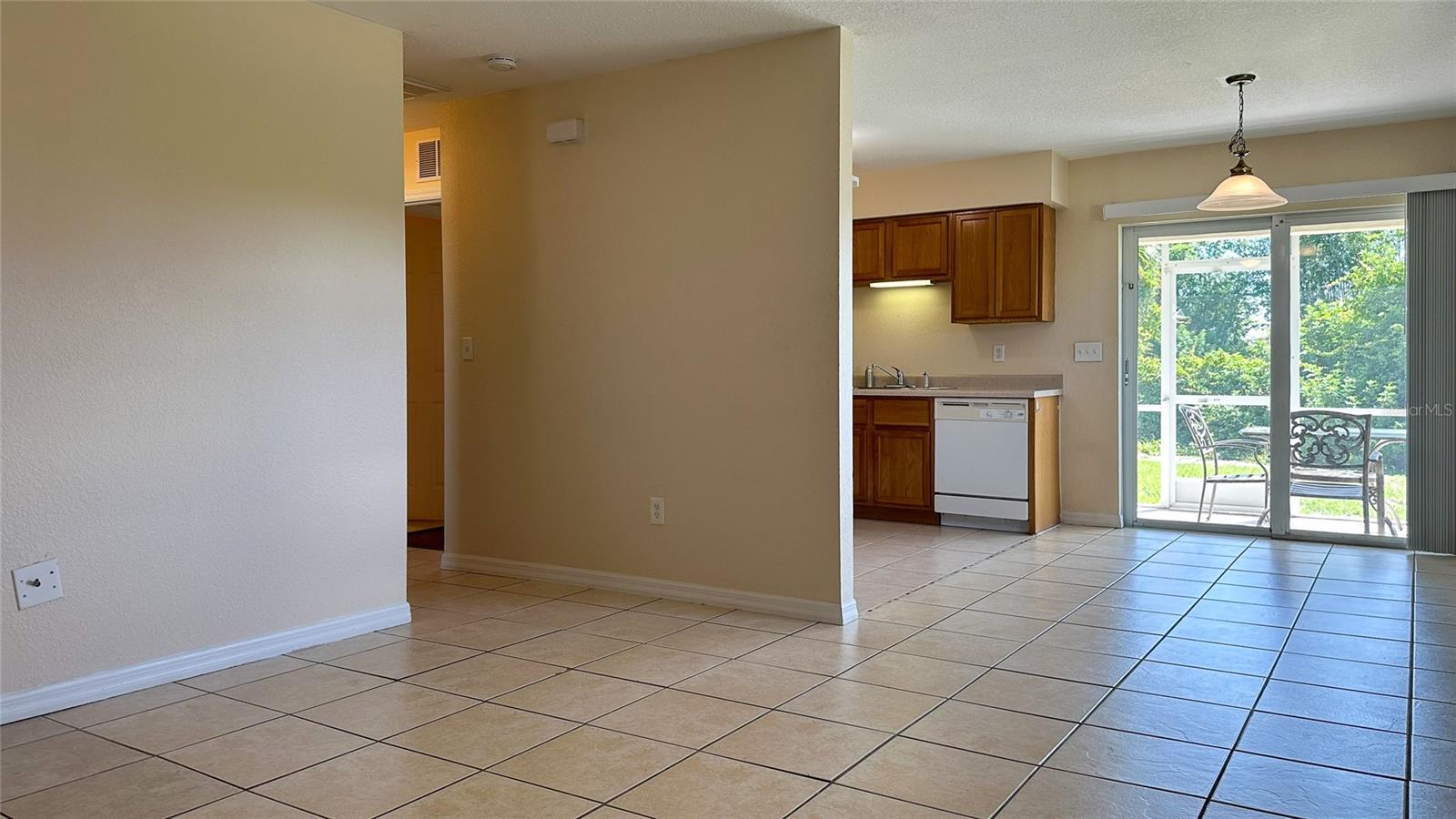 Image 23 of 29 For 6944 Rosemont Drive