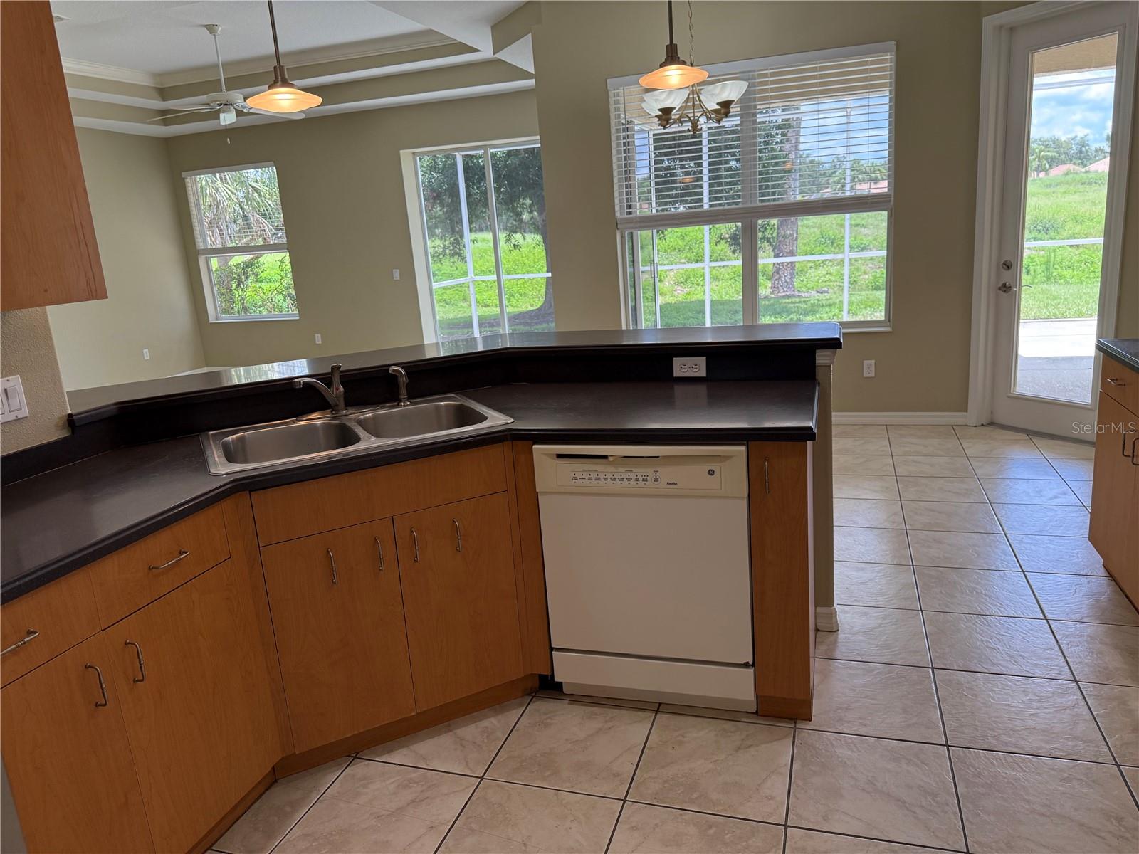Image 10 of 37 For 2760 Royal Palm Drive