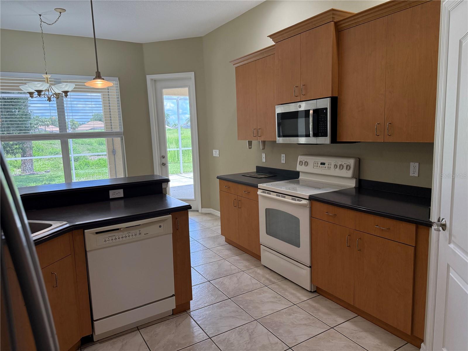 Image 11 of 37 For 2760 Royal Palm Drive