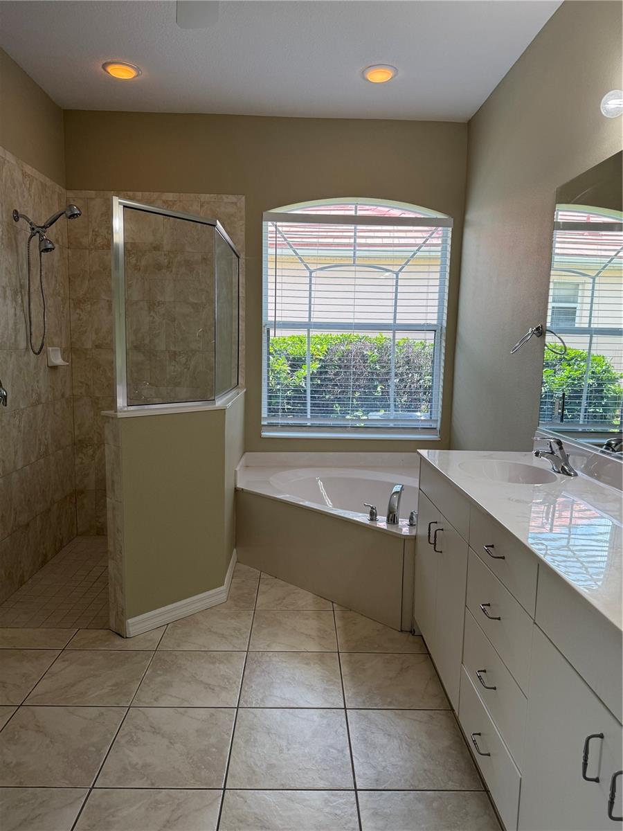 Image 19 of 37 For 2760 Royal Palm Drive