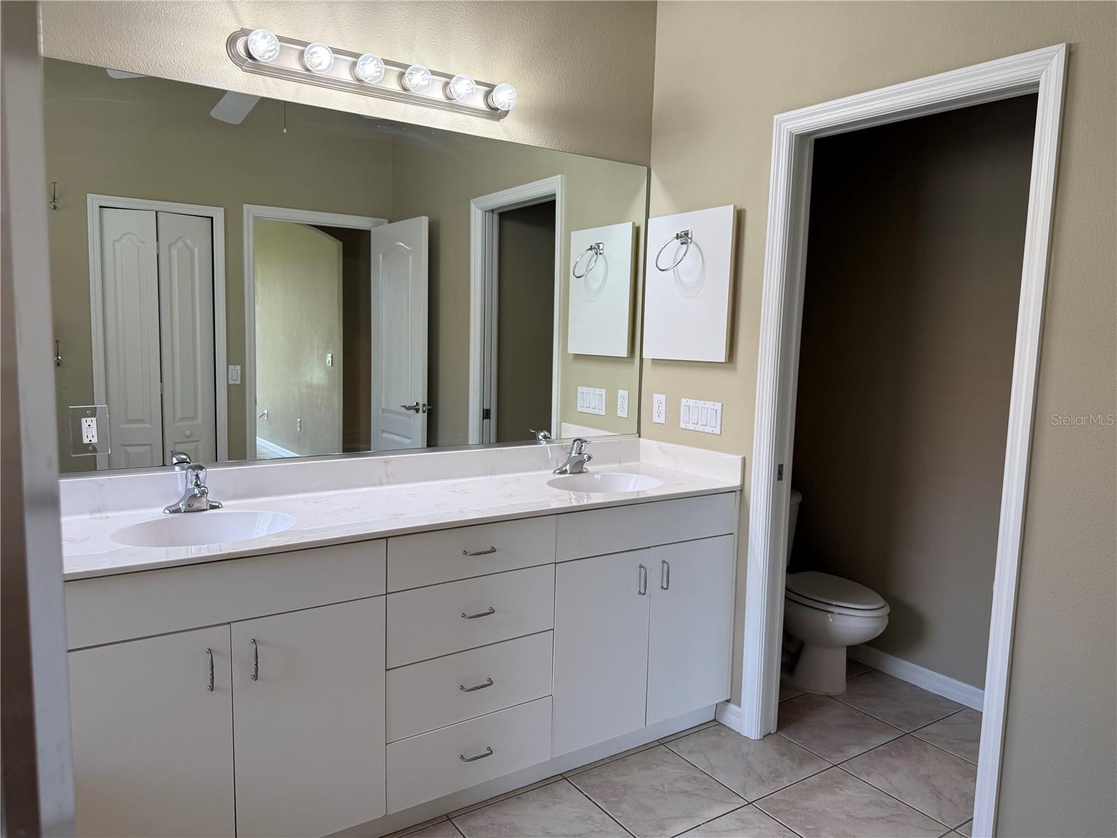 Image 20 of 37 For 2760 Royal Palm Drive