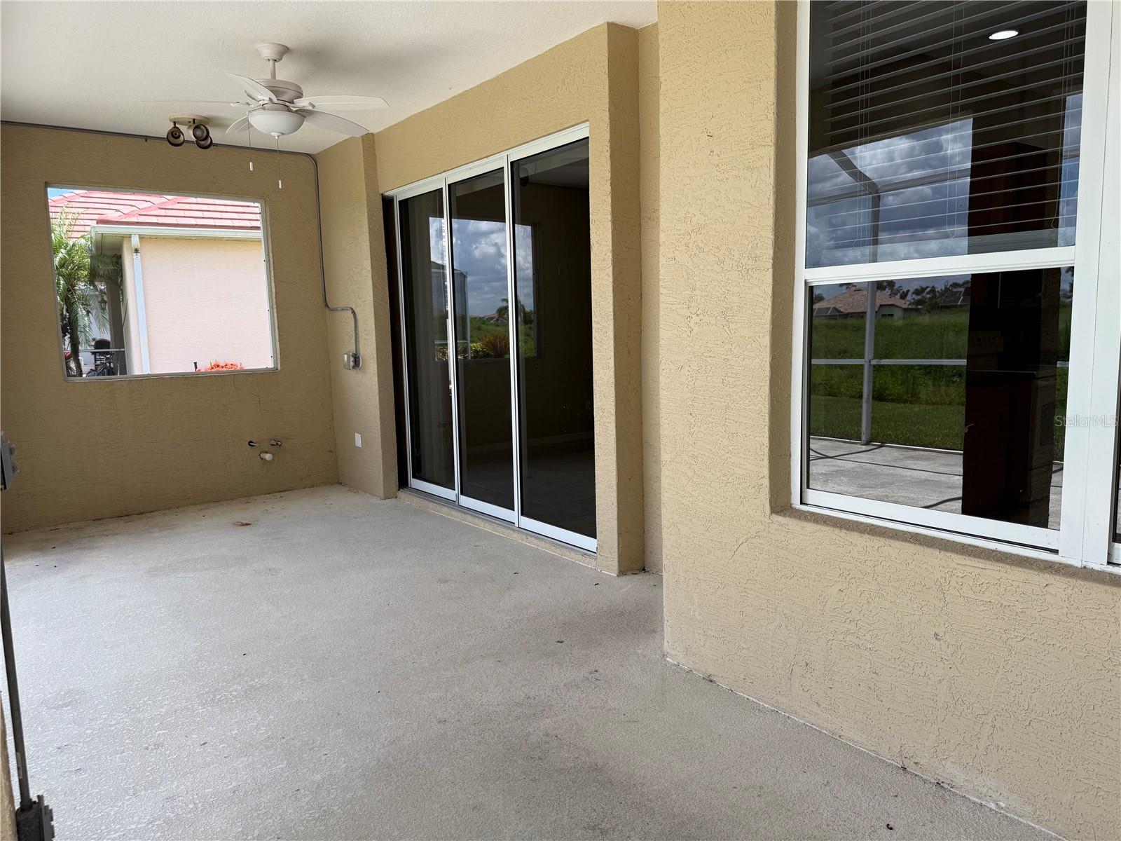 Image 26 of 37 For 2760 Royal Palm Drive