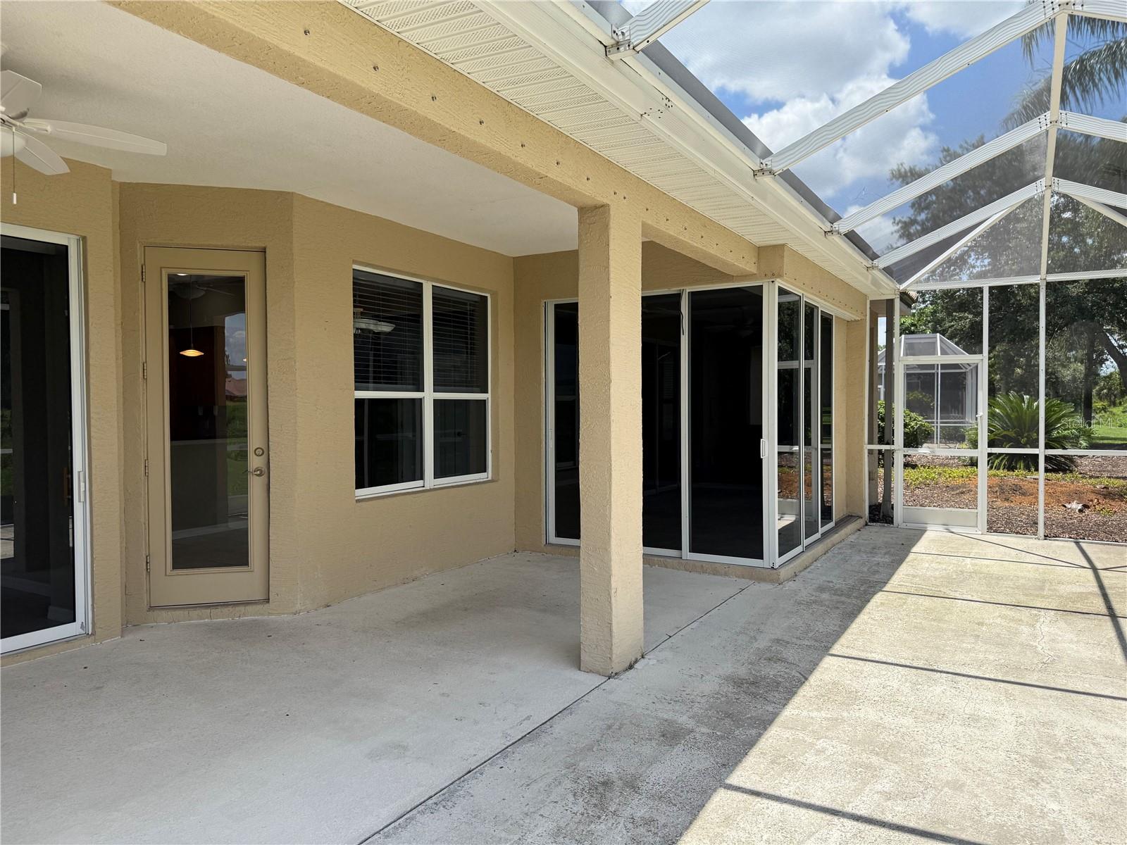 Image 27 of 37 For 2760 Royal Palm Drive