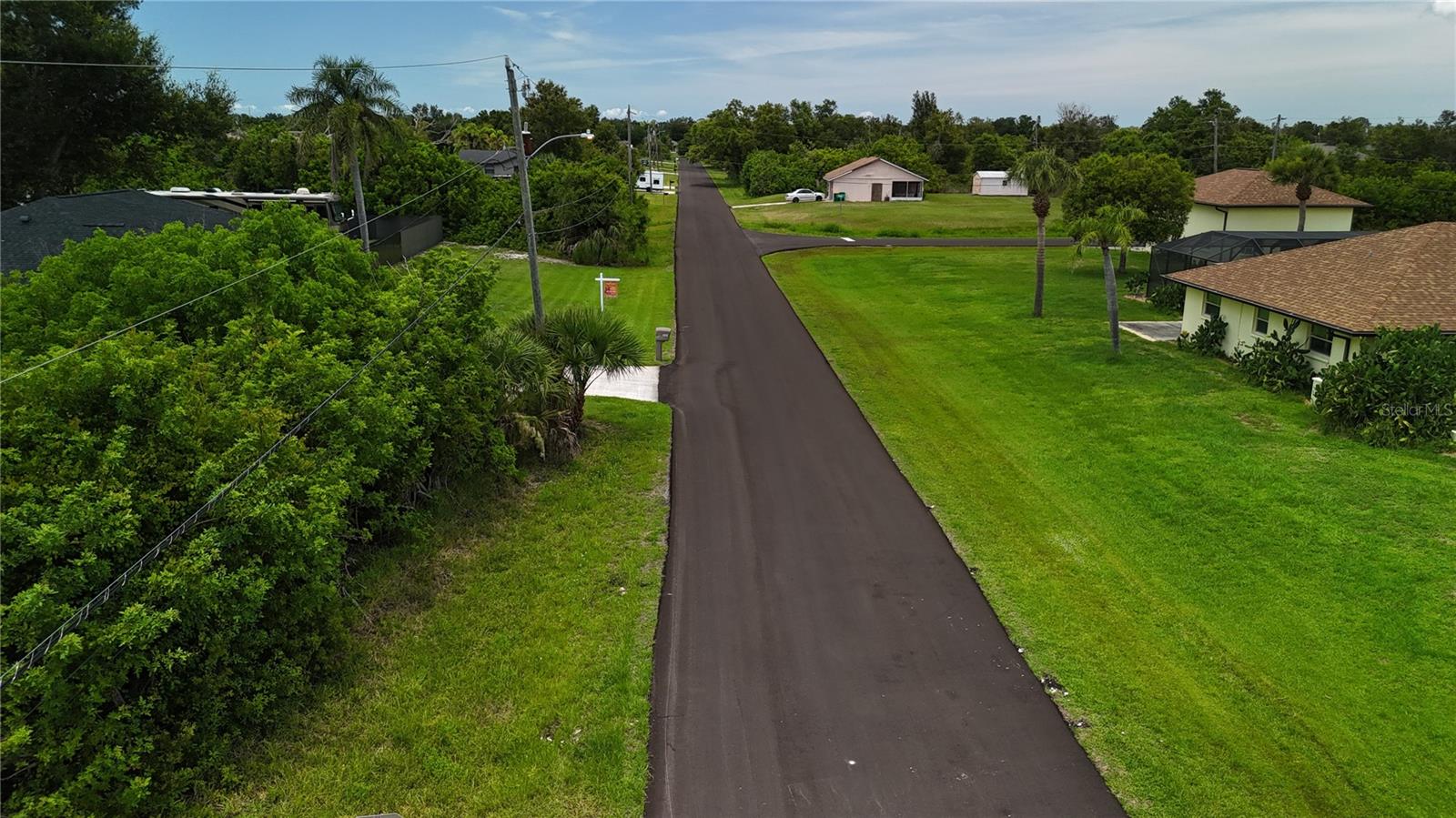 Image 13 of 18 For 10271 Waterford Avenue