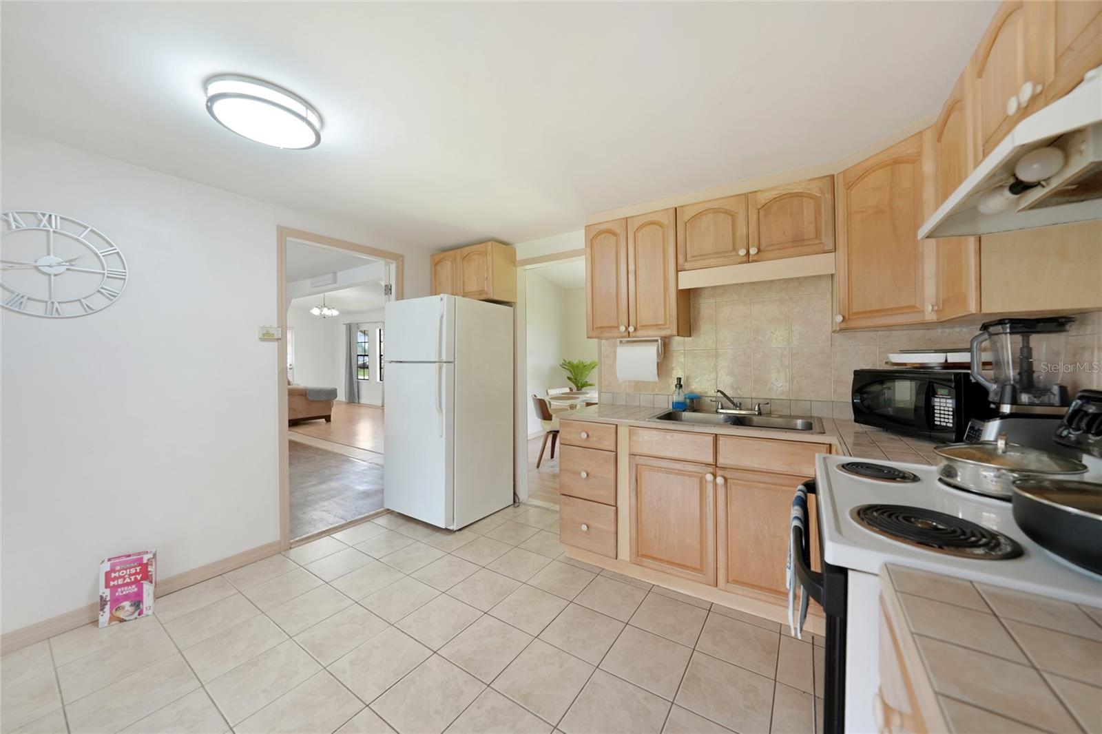 Image 11 of 40 For 15320 Mango Drive