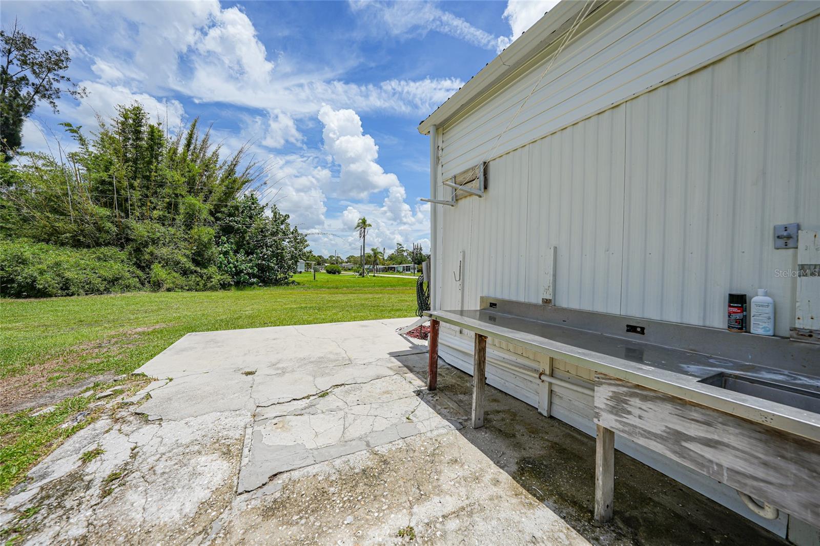 Image 31 of 40 For 15320 Mango Drive