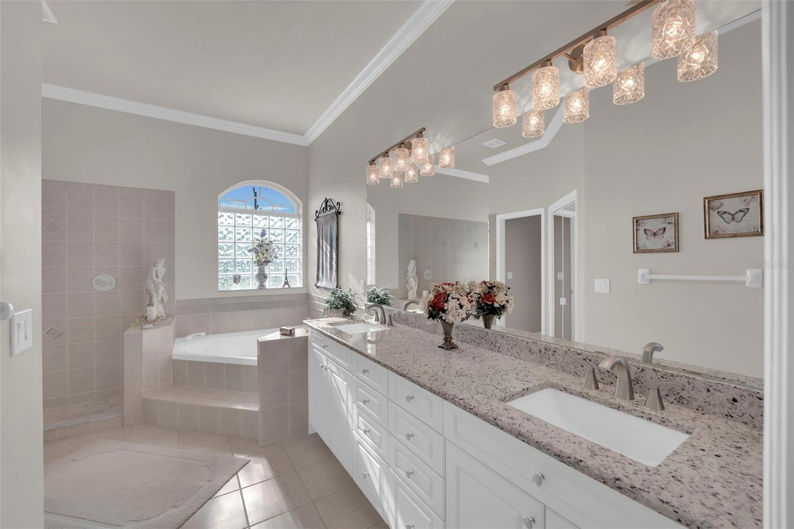 Image 23 of 76 For 5212 8th Court