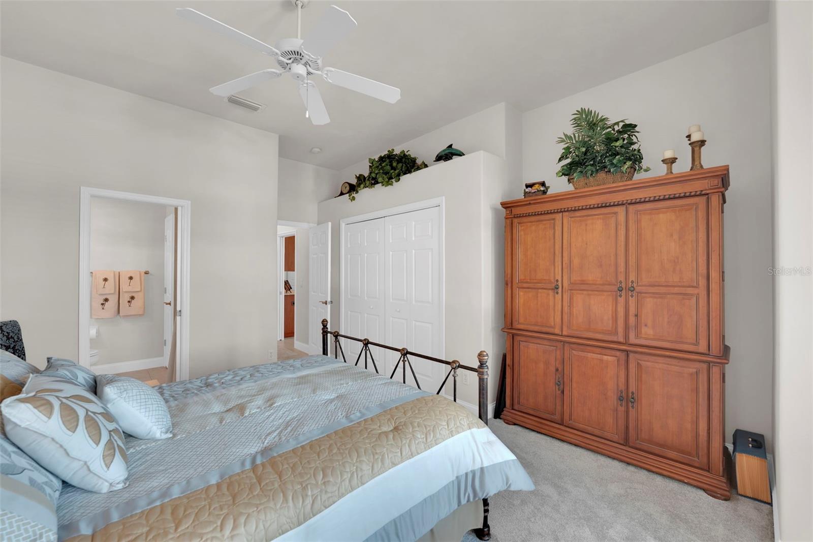 Image 37 of 76 For 5212 8th Court