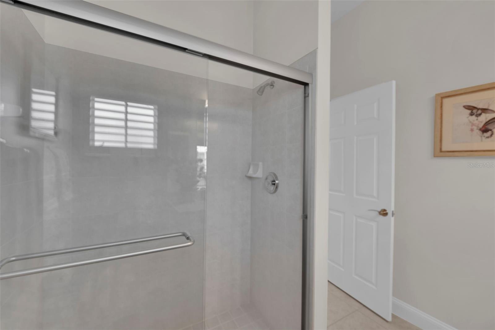 Image 38 of 76 For 5212 8th Court