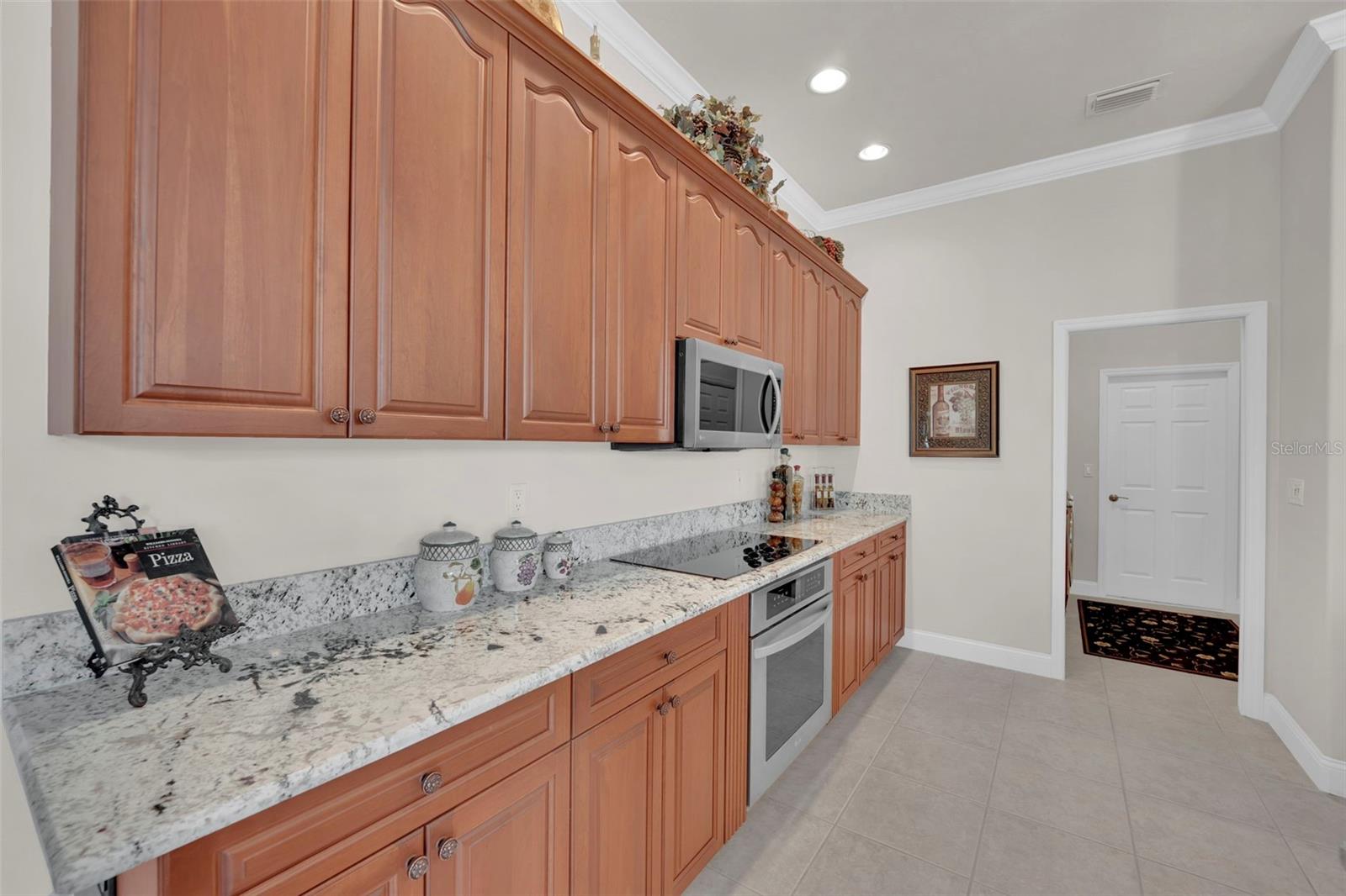 Image 46 of 76 For 5212 8th Court