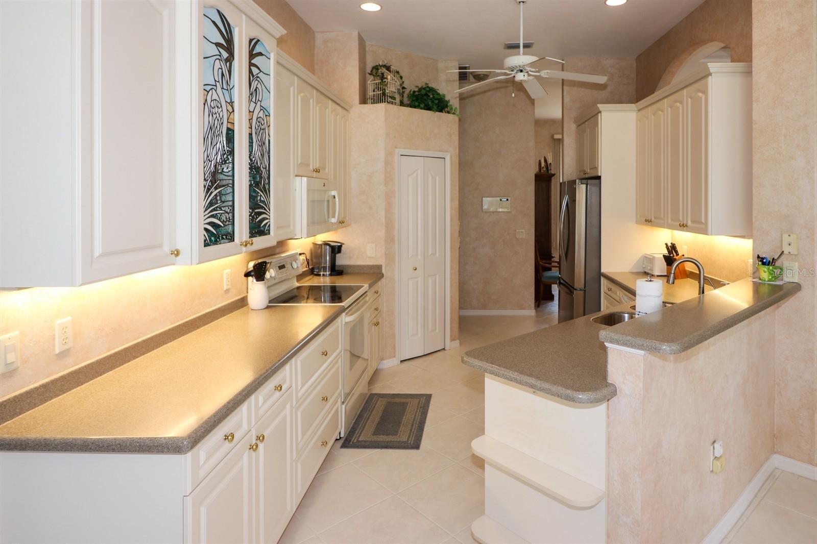 Image 16 of 55 For 1855 Silver Palm Road