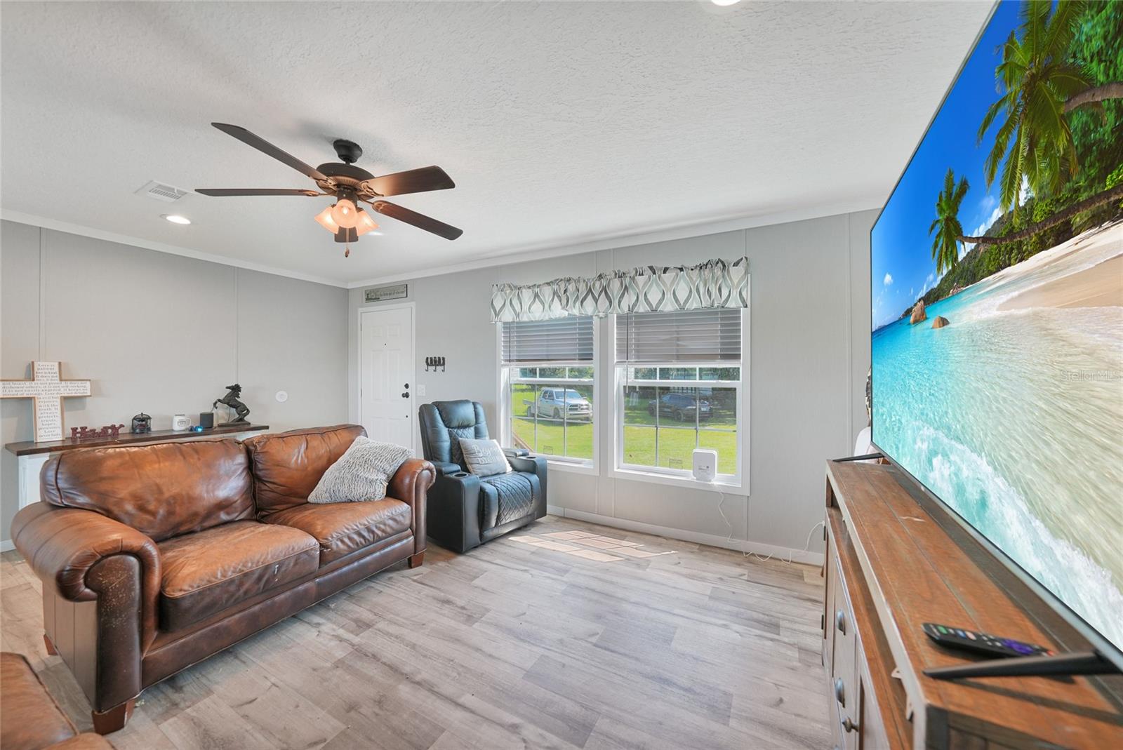 Image 4 of 54 For 11524 Herbert Avenue