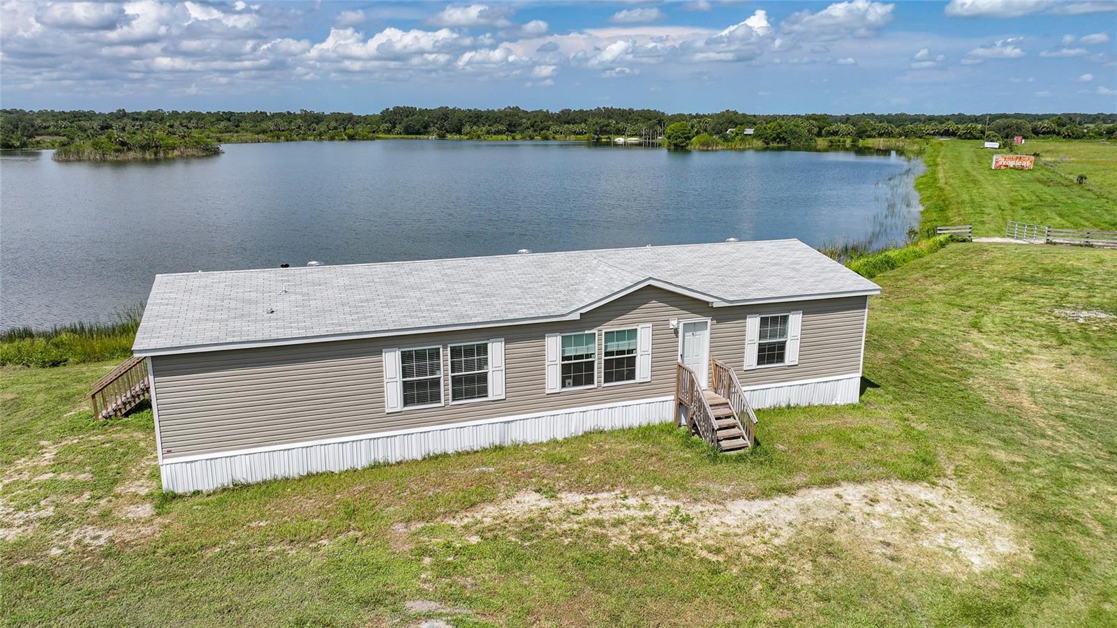 Image 41 of 54 For 11524 Herbert Avenue