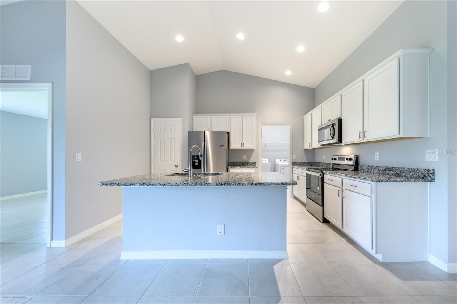 Image 12 of 50 For 25583 Deep Creek Boulevard