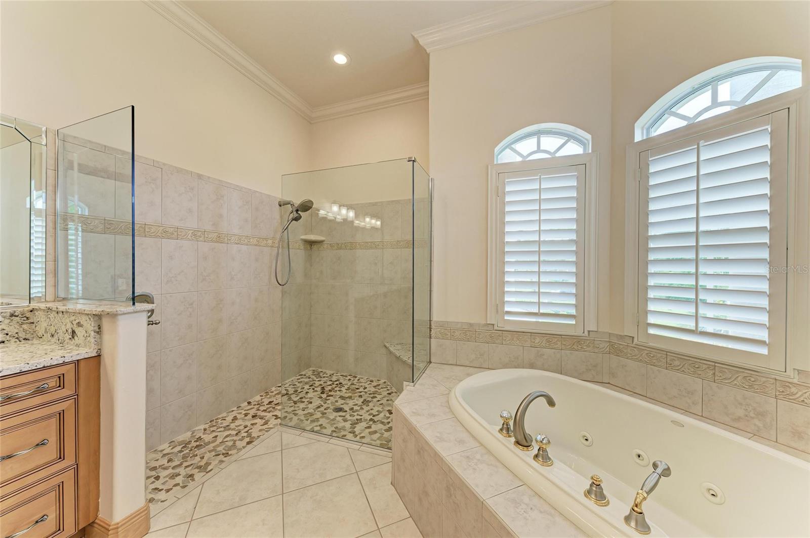 Image 40 of 97 For 4531 Grassy Point Boulevard