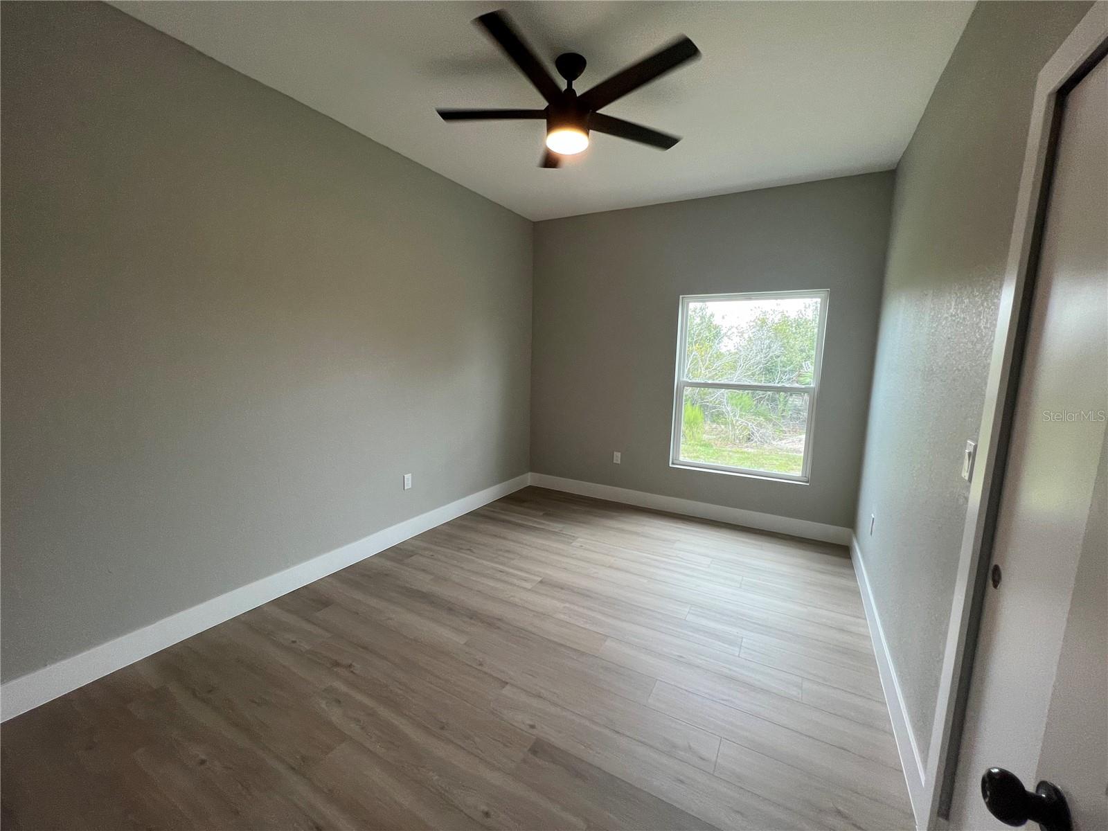 Image 4 of 20 For 12130 Henley Avenue
