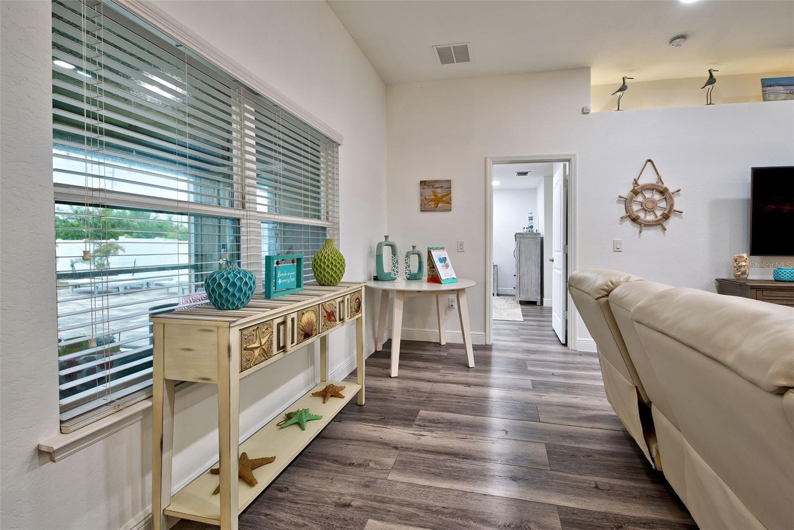 Image 23 of 61 For 13536 Ainsworth Lane