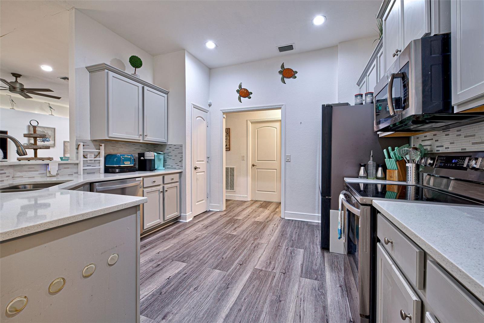 Image 31 of 61 For 13536 Ainsworth Lane