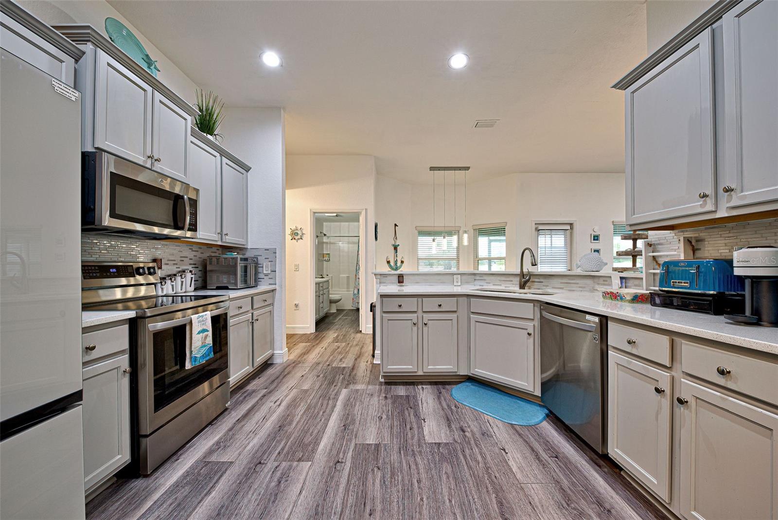 Image 37 of 61 For 13536 Ainsworth Lane