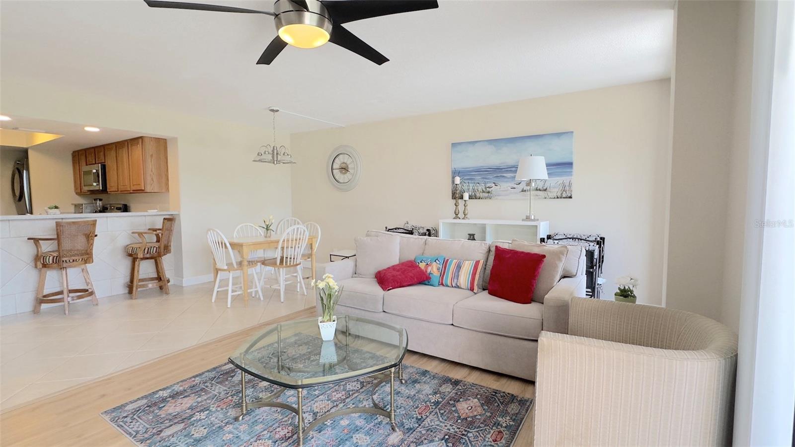 Image 14 of 32 For 25188 Marion Avenue D103